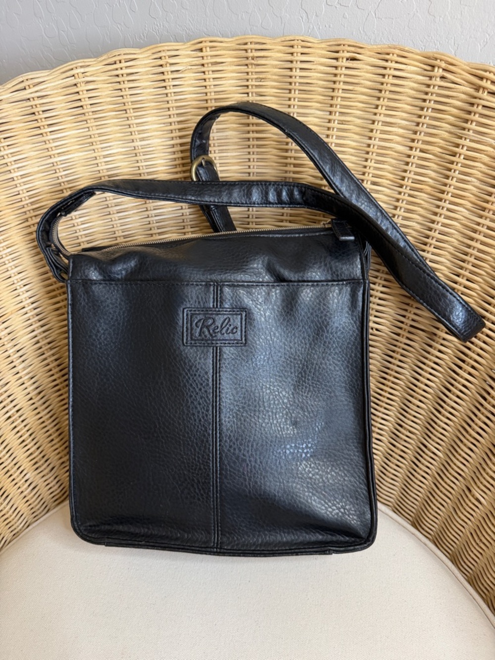 Vintage Relic Black Pebbled Vegan Leather Crossbody Bag with Embossed Logo